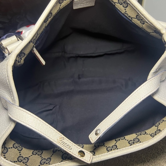 Gucci Abbey hobo - Picture 9 of 16